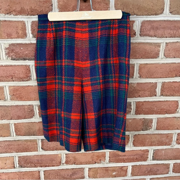 Handmade excellent quality plaid shorts for winter attire approximate size S-M - Picture 7 of 7